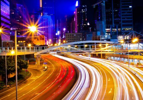 Busy traffic (adapted) (Image by dingcarrie [CC BY 2.0] via flickr)