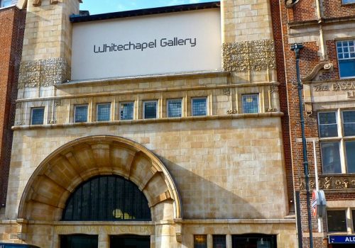 The Whitechapel Gallery (adapted) (Image by Herry Lawford [CC BY 2.0] via flickr)