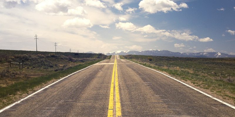 Street (adapted) (Image by RyanMcGuire [CC0 Public Domain] via Pixabay)