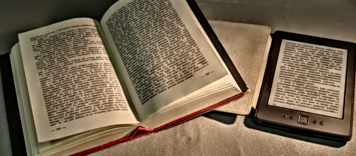 Lesen (adapted) (Image by Arcaion [CC0 Public Domain] via Pixabay)