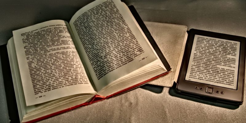 Lesen (adapted) (Image by Arcaion [CC0 Public Domain] via Pixabay)