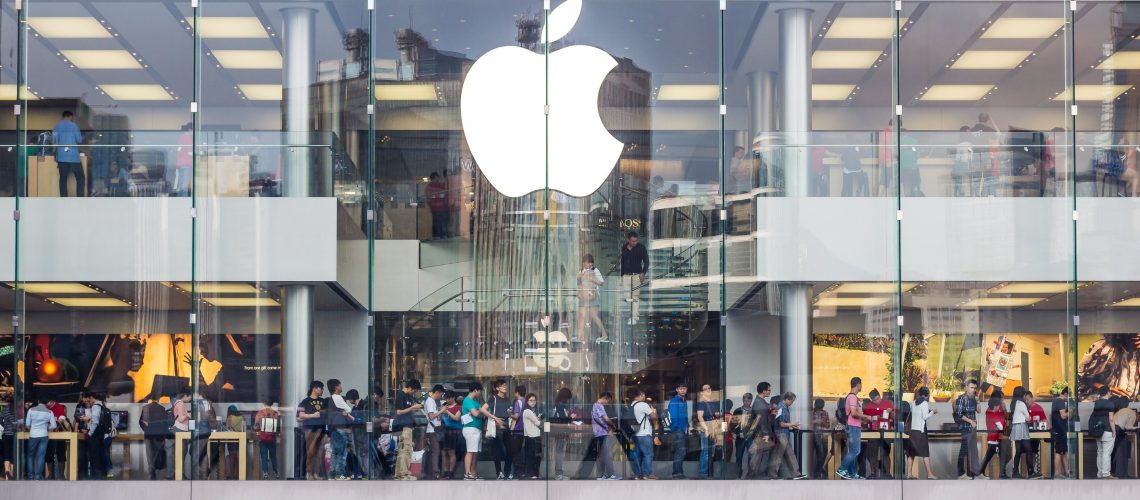 Apple Store (adapted) (Image by Robert_z_Ziemi) (CC0 Public Domain) via Pixabay