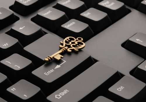 Tastatur (adapted) (Image by JeongGuHyeok [CC0 Public Domain] via pixabay)