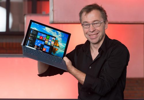 Ralf Groene mit Surface Pro