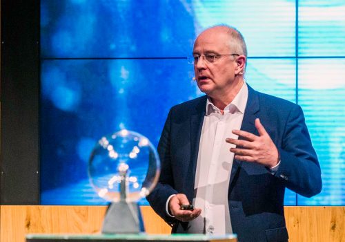 Thomas Langkabel bei Microsoft Explained über Künstliche Intelligenz in der öffentlichen Verwaltung