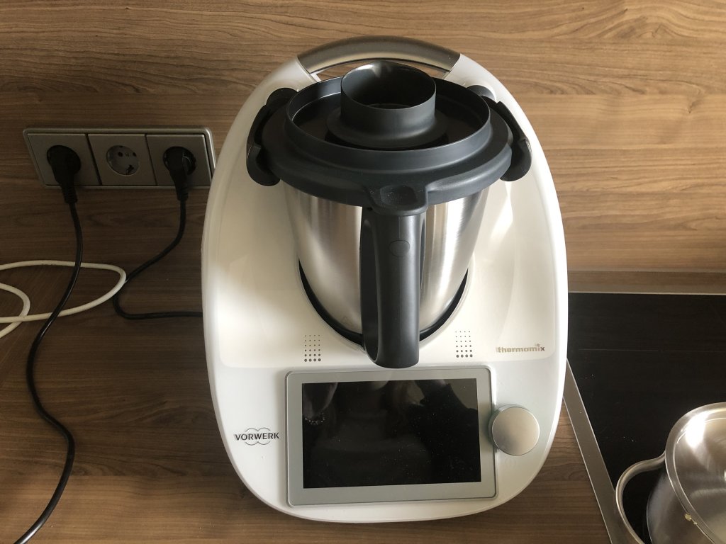 Thermomix TM6 vs. Monsieur Cuisine Connect