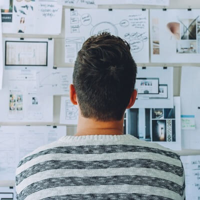 Um mit deinem Start-up richtig durchzustarten, benötigst du eine passende Online-Strategie.