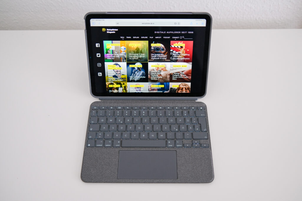 Logitech Combo Touch